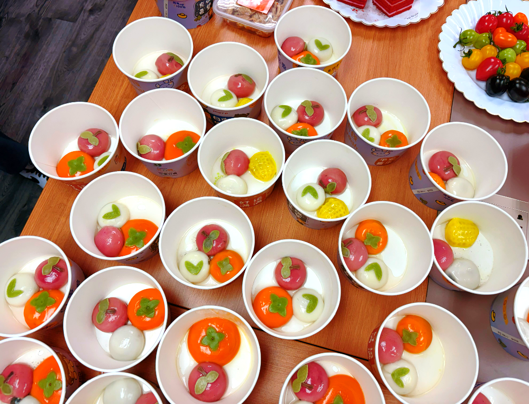 一周双节：庆祝元宵节和国际妇女节