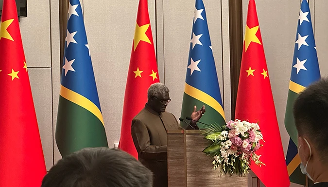 Attending the opening ceremony of the Solomon Islands Embassy in China